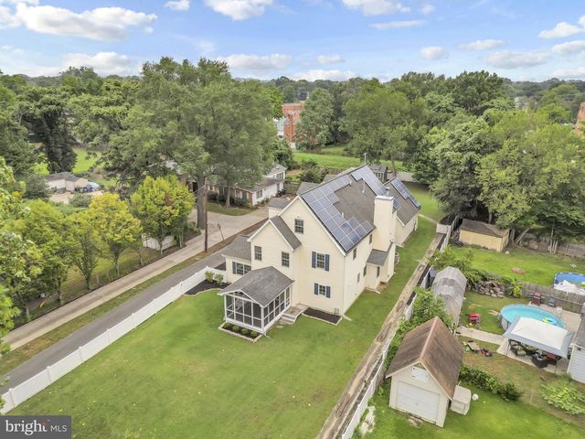 5022 OGLETHORPE ST, Riverdale, MD 20737