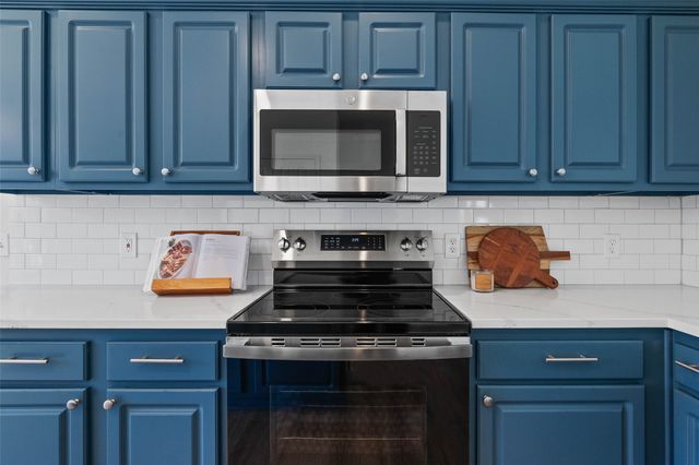 775 Lacey Oaks Lane, Lake Dallas, TX 75065
