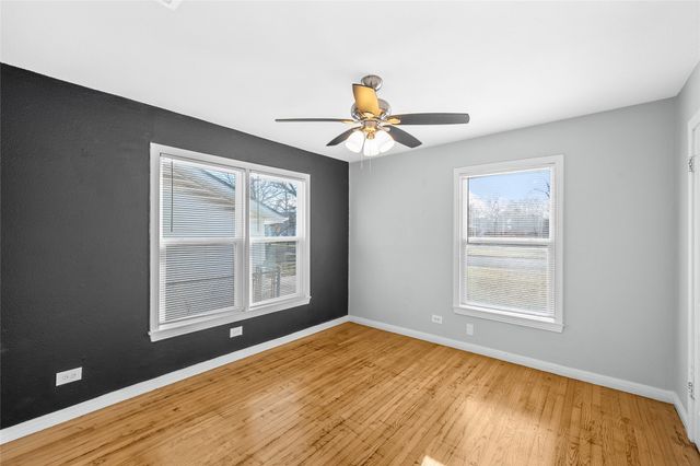 1011 Maxfield Street, Bellmead, TX 76705