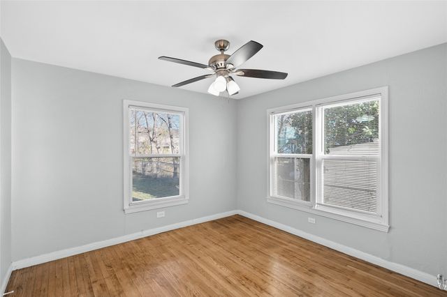 1011 Maxfield Street, Bellmead, TX 76705