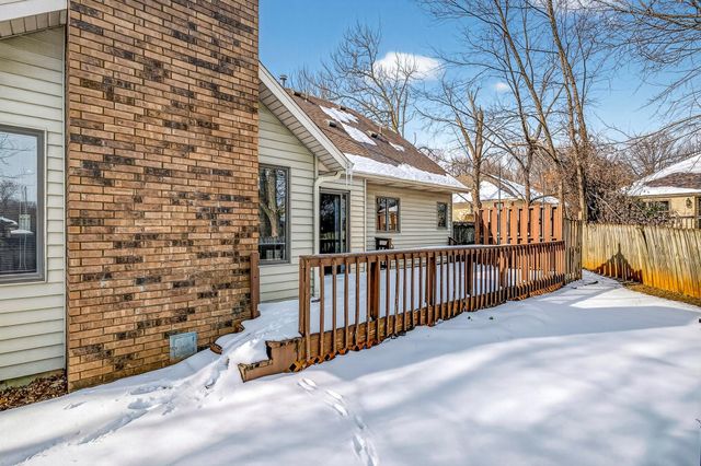 3860 S Parklane Avenue, Springfield, MO 65807