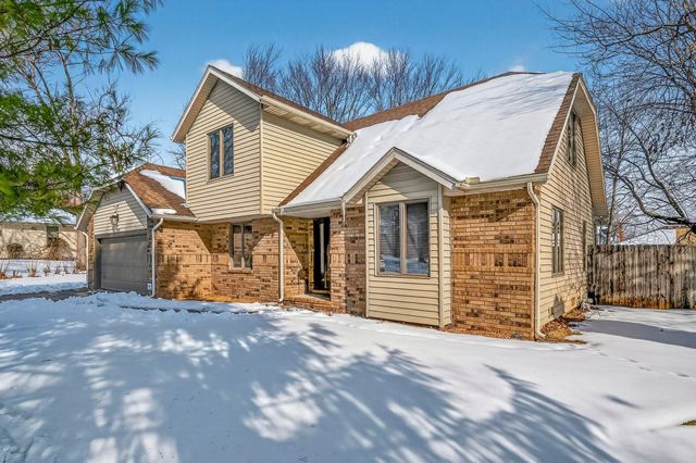 3860 S Parklane Avenue, Springfield, MO 65807