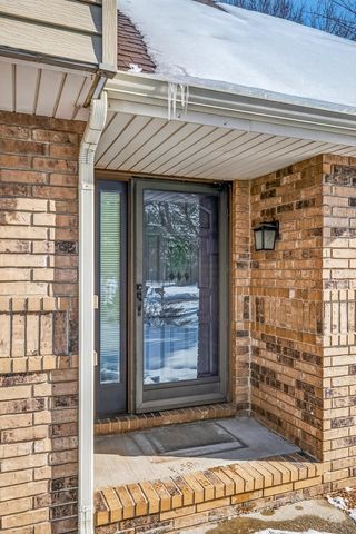 3860 S Parklane Avenue, Springfield, MO 65807