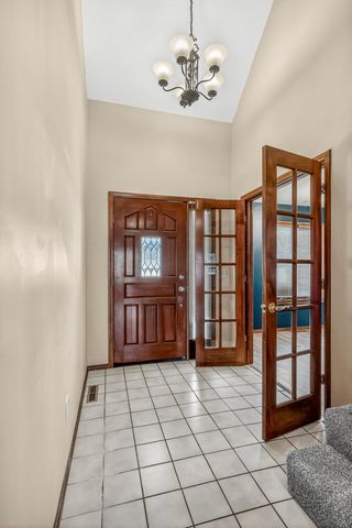 3860 S Parklane Avenue, Springfield, MO 65807