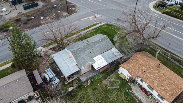 1329 E Gordon Ave, Spokane, WA 99207
