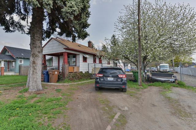 1329 E Gordon Ave, Spokane, WA 99207