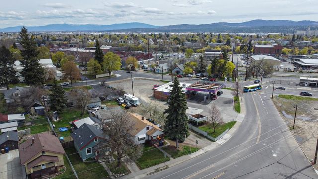 1329 E Gordon Ave, Spokane, WA 99207