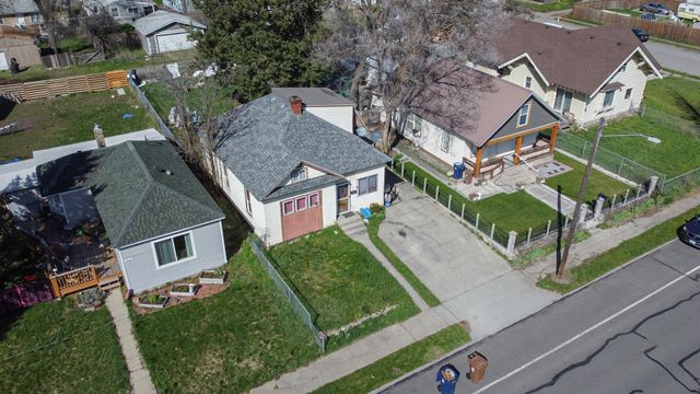 1329 E Gordon Ave, Spokane, WA 99207
