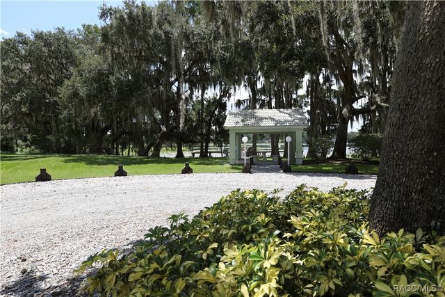 823 Balmoral Court, Inverness, FL 34453