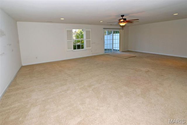 1751 Waterfall Drive, St Charles, MO 63303