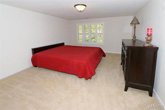 1751 Waterfall Drive, St Charles, MO 63303