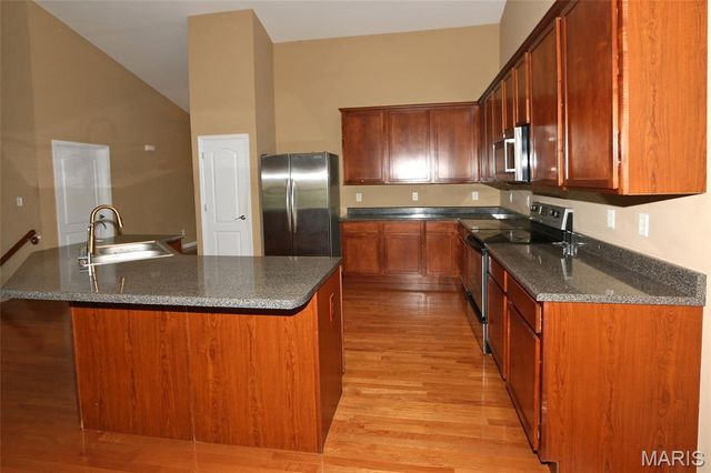 1751 Waterfall Drive, St Charles, MO 63303