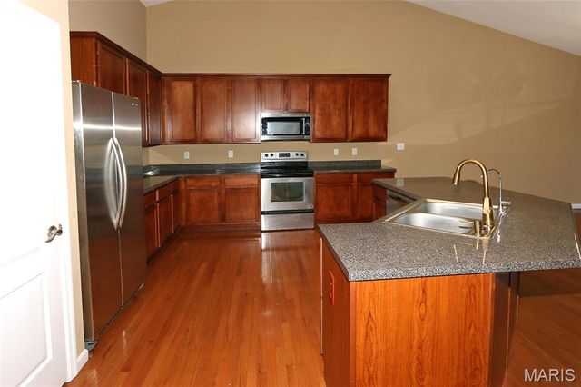 1751 Waterfall Drive, St Charles, MO 63303