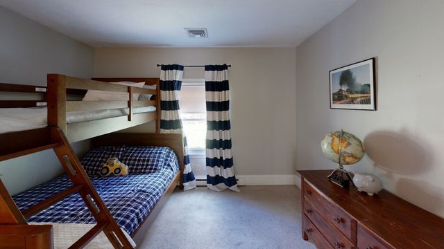 51 Warren Rd, Brimfield, MA 01010