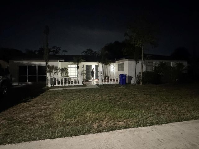 6260 SW 6TH Street, Margate, FL 33068