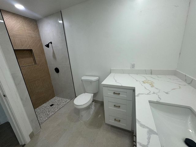 6260 SW 6TH Street, Margate, FL 33068