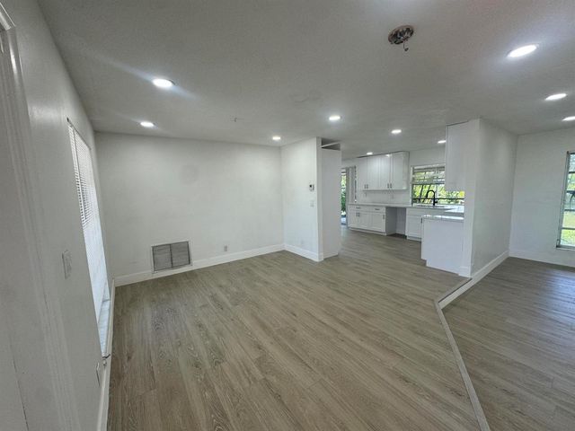 6260 SW 6TH Street, Margate, FL 33068