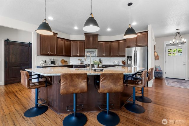 140 Grand Ridge Road, Toutle, WA 98649