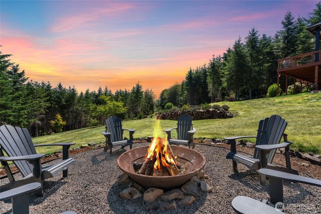 140 Grand Ridge Road, Toutle, WA 98649