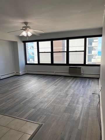 6030 N Sheridan Road 612, Chicago, IL 60660