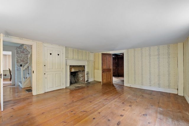 573 Longley Rd, Groton, MA 01450