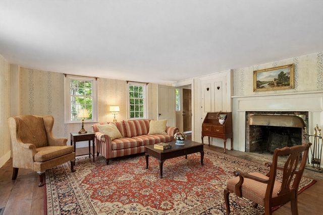 573 Longley Rd, Groton, MA 01450