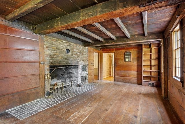 573 Longley Rd, Groton, MA 01450