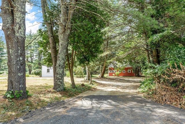 573 Longley Rd, Groton, MA 01450