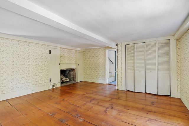 573 Longley Rd, Groton, MA 01450