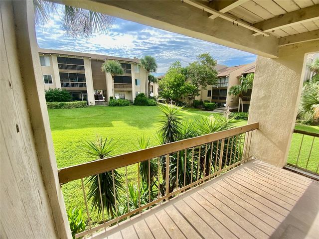 554 ORANGE DRIVE 15, Altamonte Springs, FL 32701