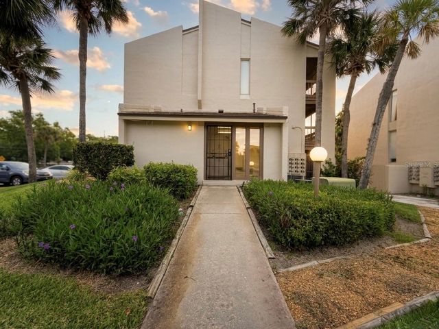 554 ORANGE DRIVE 15, Altamonte Springs, FL 32701