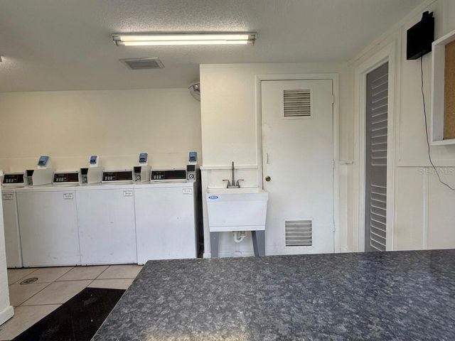 554 ORANGE DRIVE 15, Altamonte Springs, FL 32701