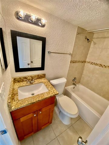 554 ORANGE DRIVE 15, Altamonte Springs, FL 32701