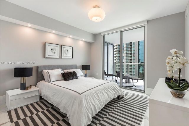 300 Sunny Isles Blvd 4-806, Sunny Isles Beach, FL 33160