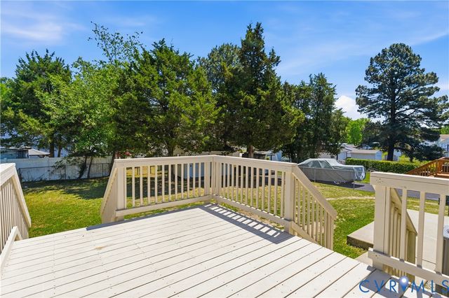 952 Pleasant St, Henrico, VA 23223