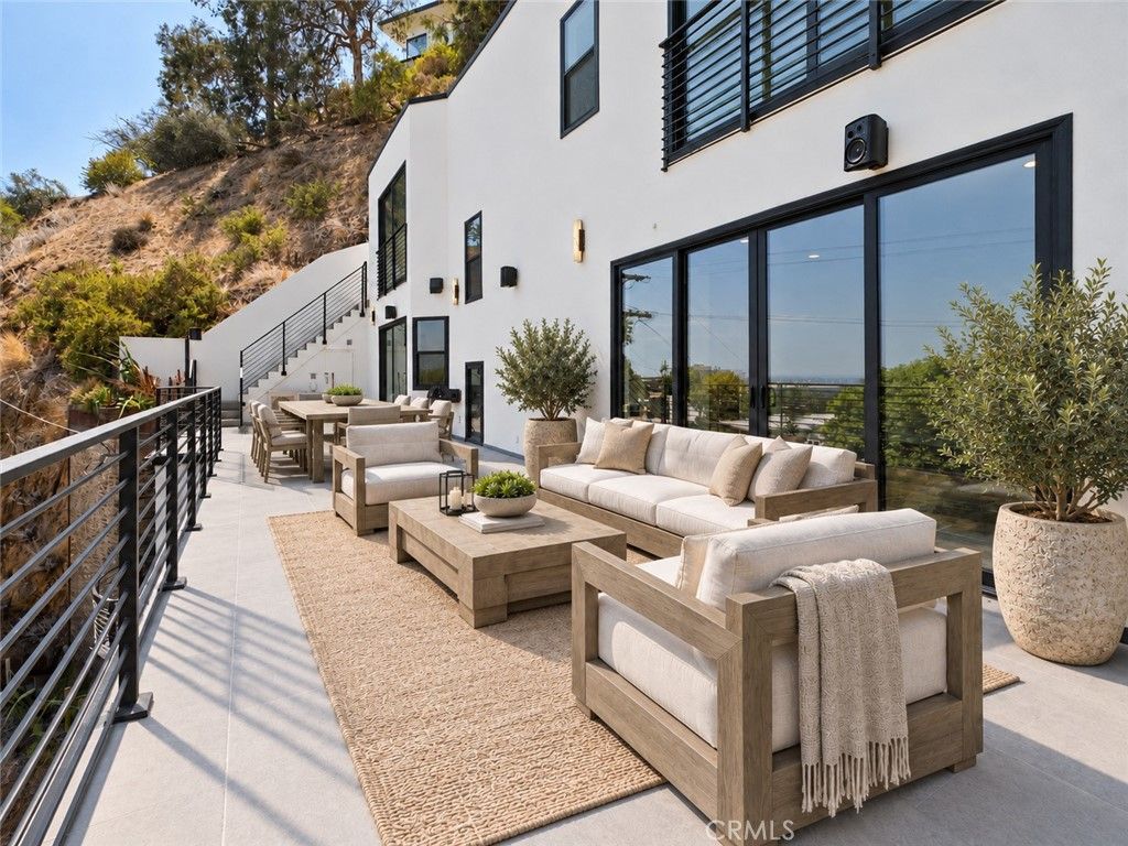 8633 Hollywood, Los Angeles, CA 90069 — photo 3