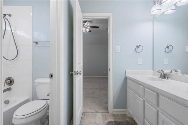 2521 Damsel Bella Boulevard, Lewisville, TX 75056