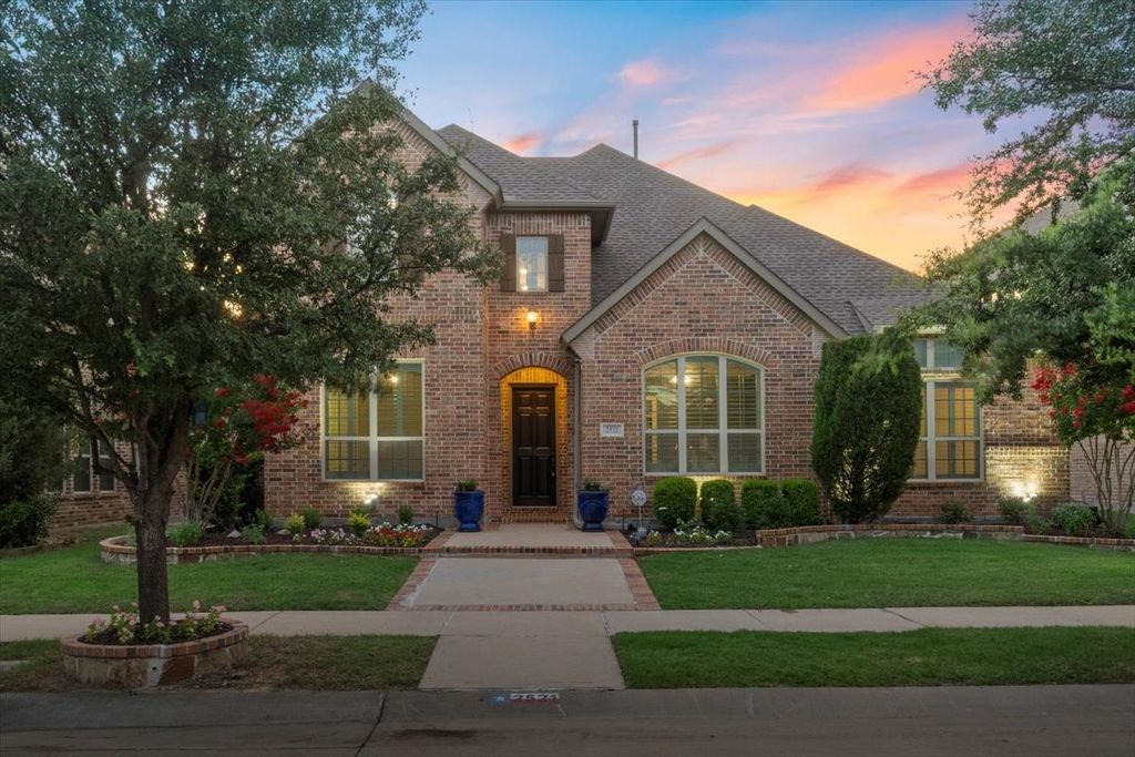 2521 Damsel Bella Boulevard, Lewisville, TX 75056