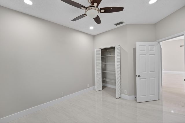 3043 Lakewood Drive, Weston, FL 33332