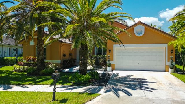3043 Lakewood Drive, Weston, FL 33332
