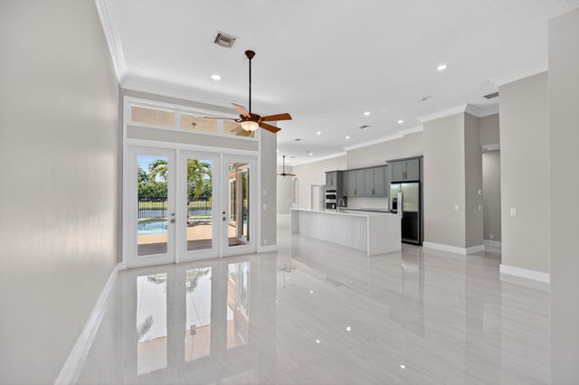 3043 Lakewood Drive, Weston, FL 33332