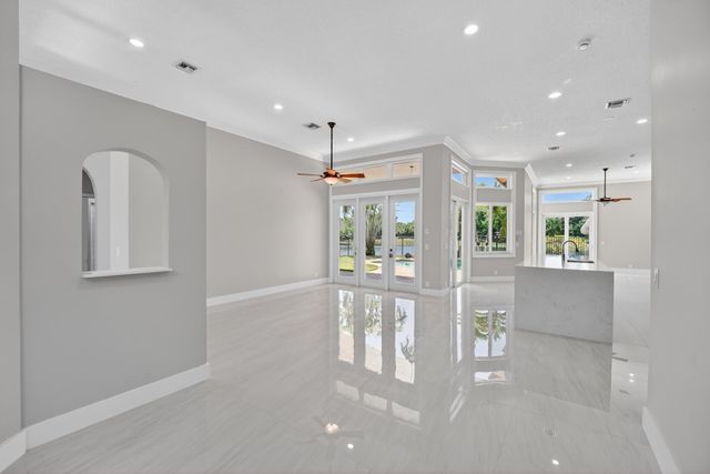3043 Lakewood Drive, Weston, FL 33332