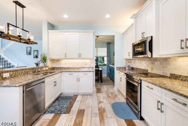 11717 Meadowrun CIR, Fort Myers, FL 33913