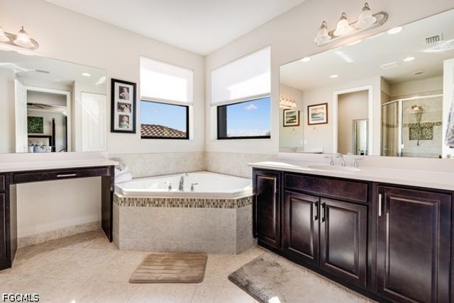11717 Meadowrun CIR, Fort Myers, FL 33913