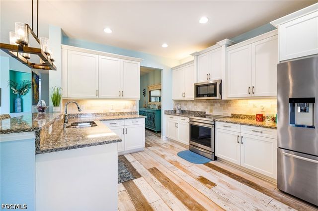 11717 Meadowrun CIR, Fort Myers, FL 33913