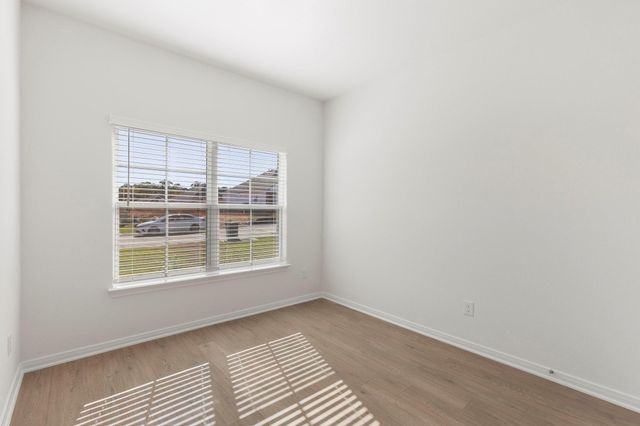 11832 Whirlaway Drive, Willis, TX 77318