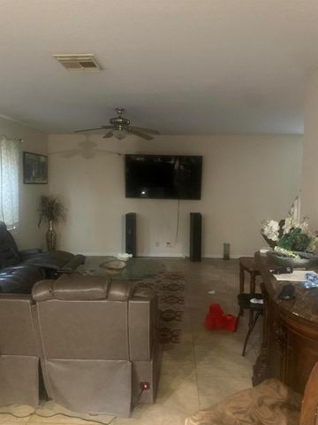 433 Gazetta Way, West Palm Beach, FL 33413