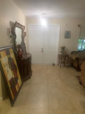 433 Gazetta Way, West Palm Beach, FL 33413