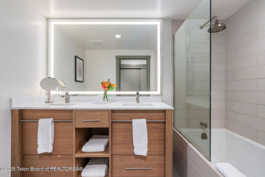 3335 W VILLLAGE Drive, 201/203, Teton Village, WY 83025 photo 15