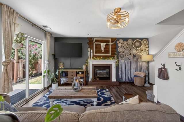 213 K St, Lincoln, CA 95648